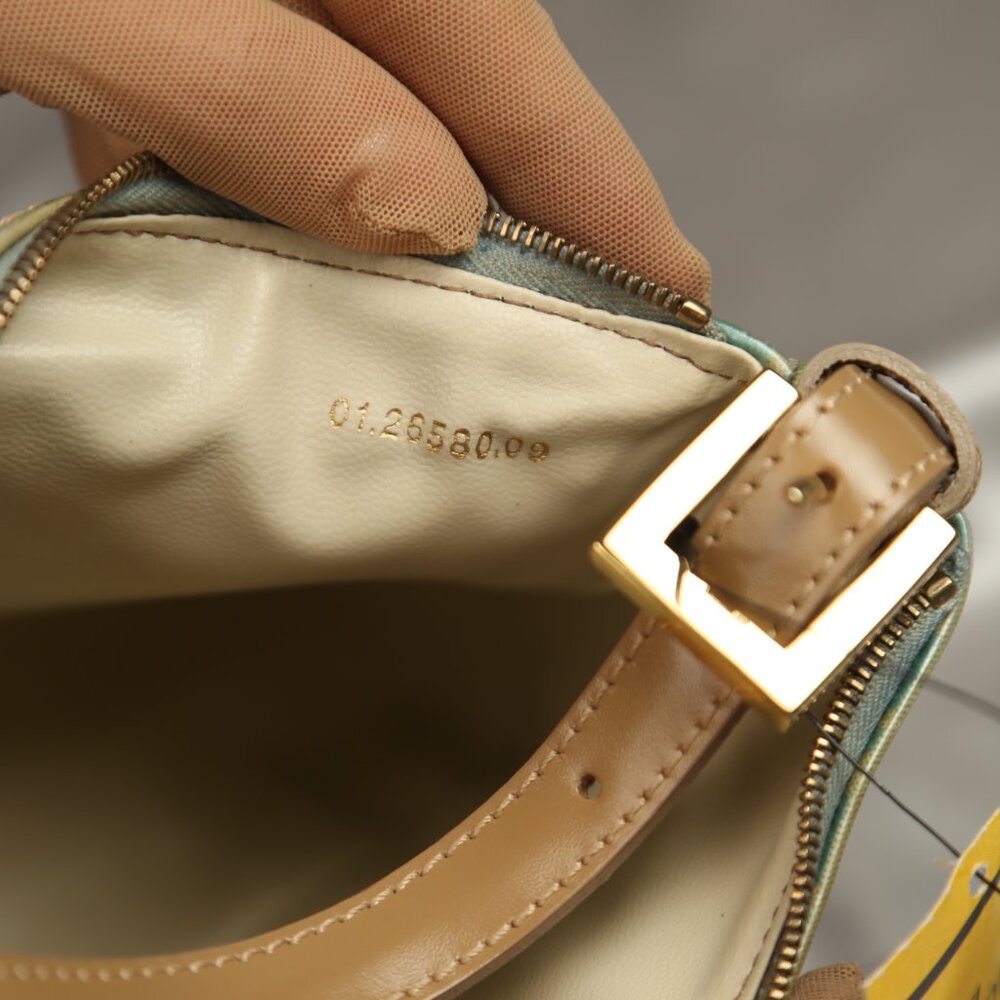 Rare FENDI Zucchino Vinyl Pochette - Picture 6 of 16
